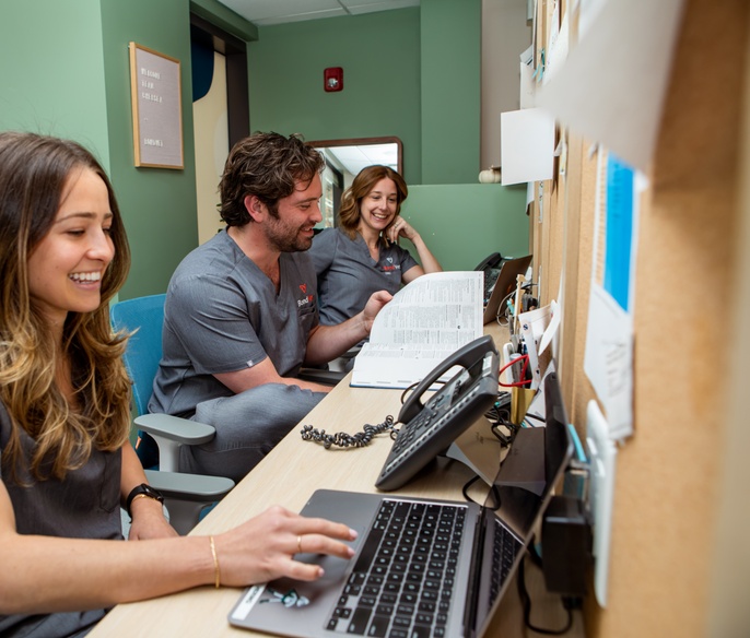 Veterinarians working at Bond Vet - Bethesda